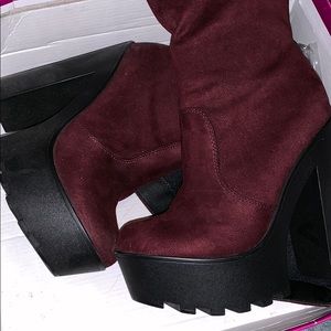 #SOLD! Make an offer* BurgundyKneeHigh boots